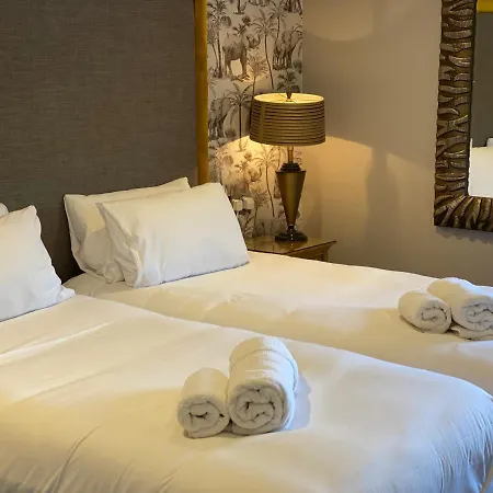 Inn The General Tarleton