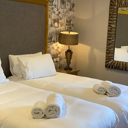 The General Tarleton 5*