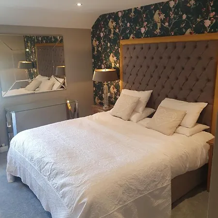 The General Tarleton 5*