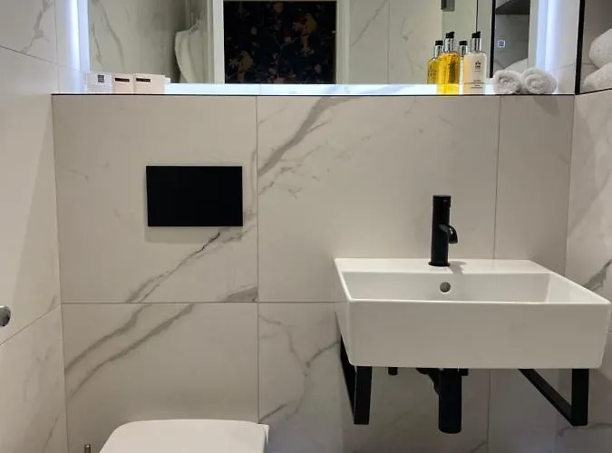 The General Tarleton Harrogate