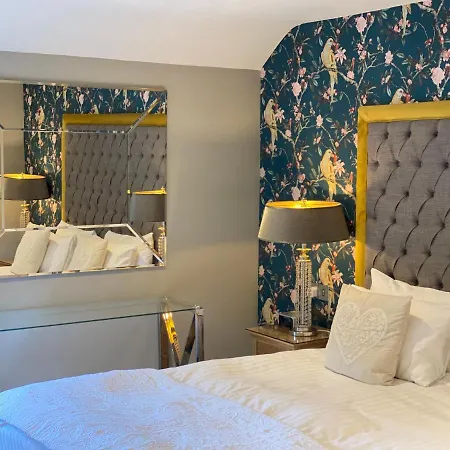 The General Tarleton 5*