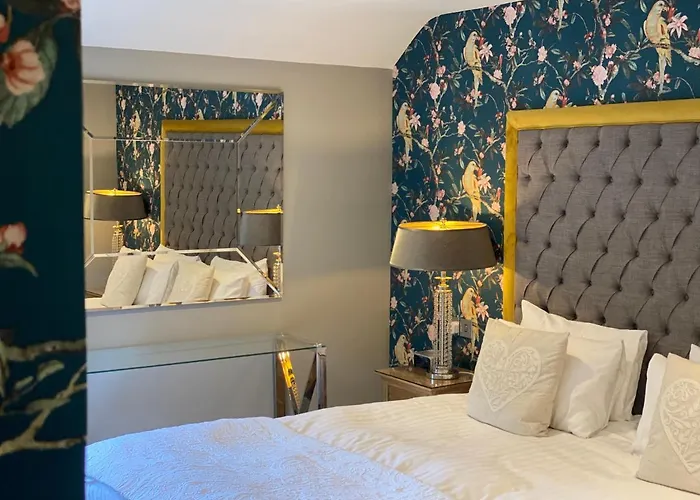 The General Tarleton 5*