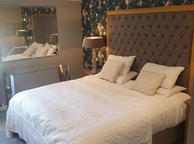 The General Tarleton 5*